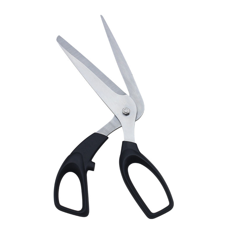 Pizza Scissors With Wide Blade