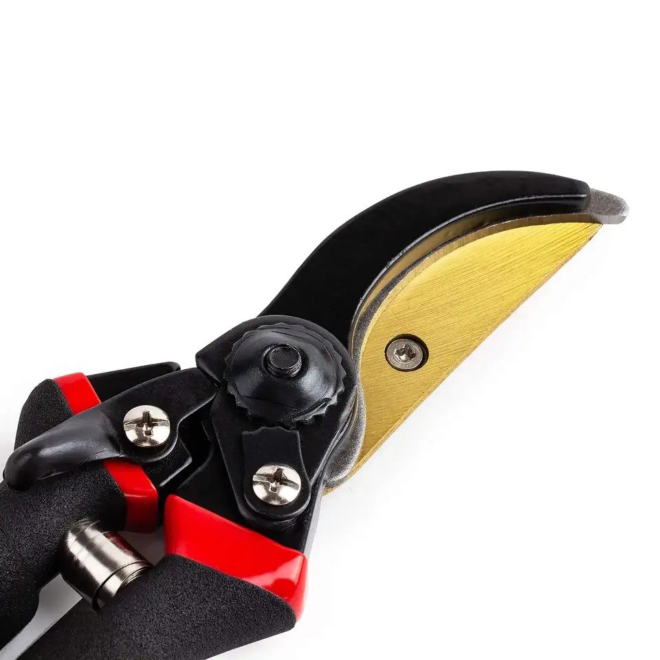 Titanium Garden Pruner