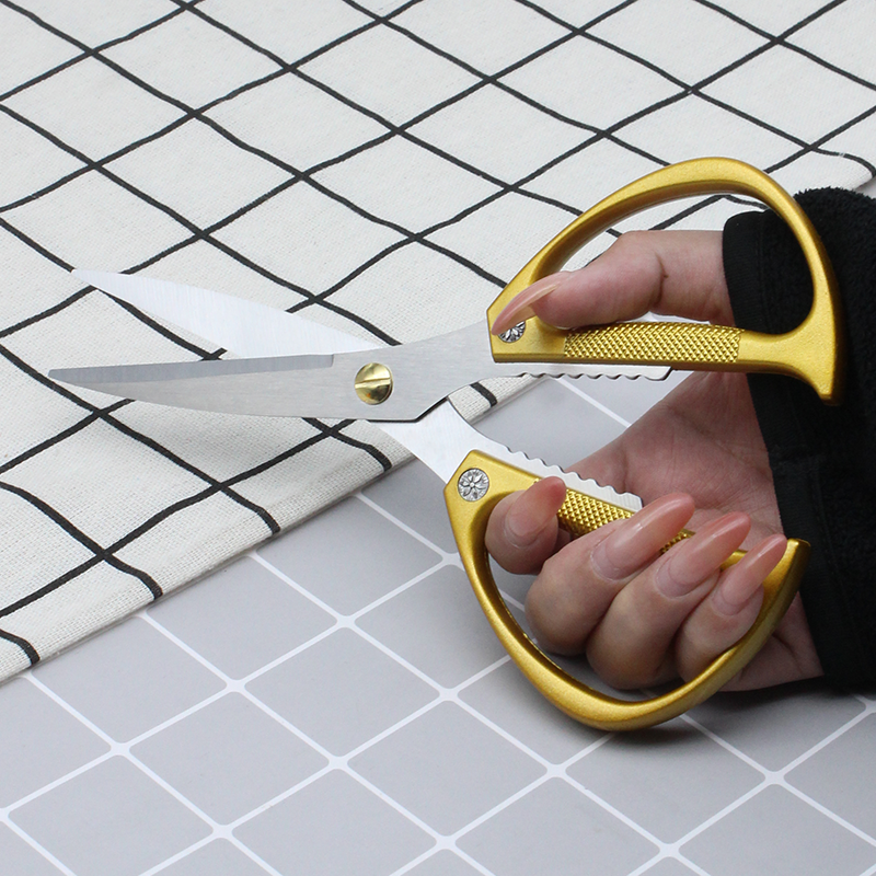 Versatile Stainless Steel Kitchen Shears (3)