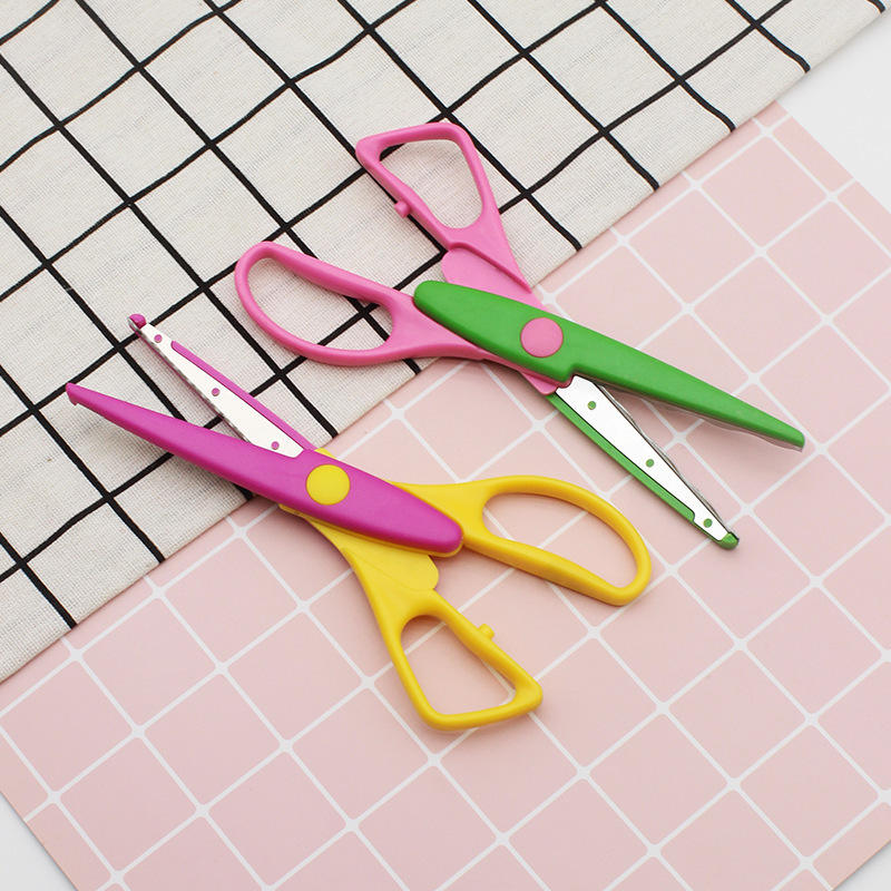 6 Inch Stainless Steel Zigzag Scissors