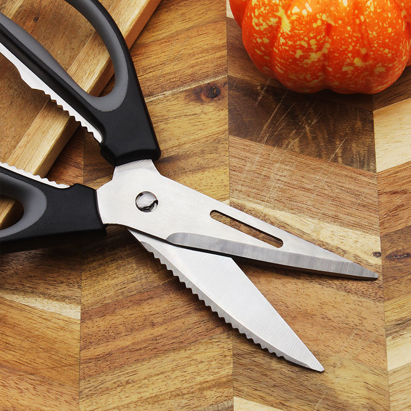 Versatile Kitchen Scissors With Can Opener